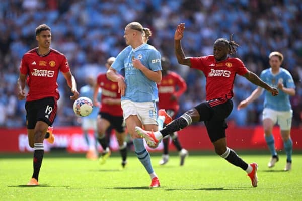 Manchester klubini kim boshqaradi?