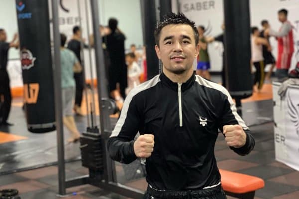 Hasanboy Doʻsmatov Dubayda boks akademiyasini ishga tushirdi