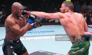 UFC собиқ чемпиони камар учун жанг қилмоқчи